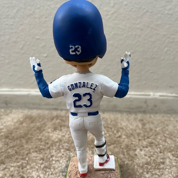 Bobblehead - Picture 7 of 13